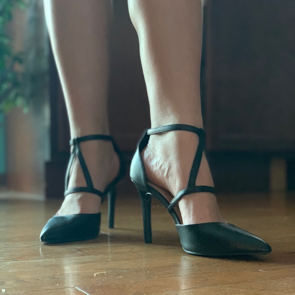 Triangular strapped stilettos